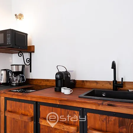 Charm In Siotto Pintor 卡利亚里