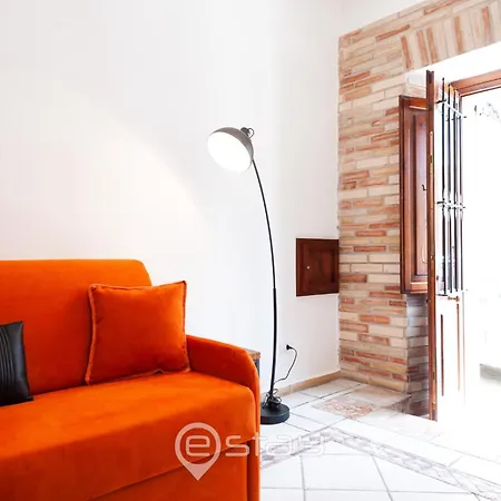 Charm In Siotto Pintor Apartment